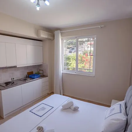 Elidon Apartman *