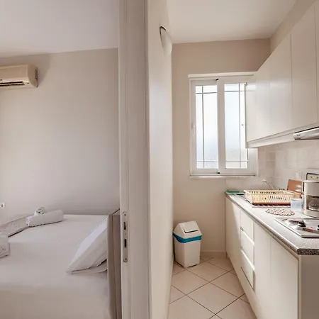Elidon Apartman